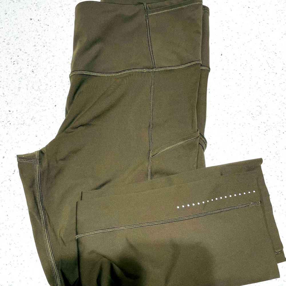 Lululemon fast and free cropped leggings women’s size 8
